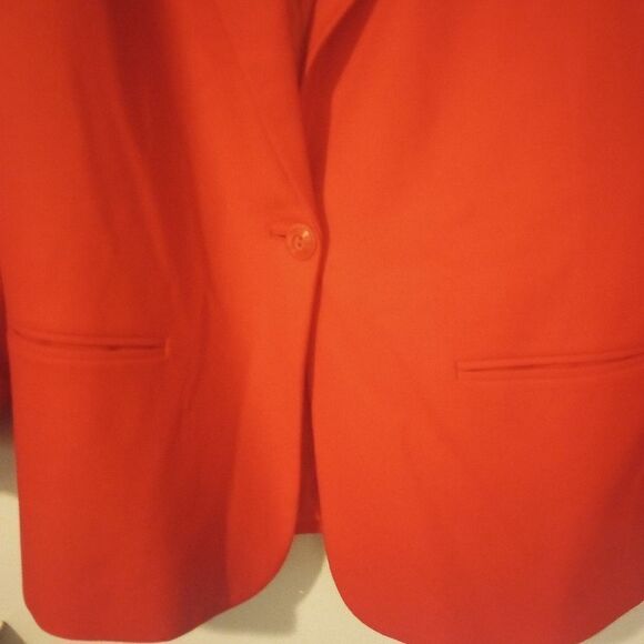 Sag Harbor single breasted wool blazer with front pockets - Picture 4 of 9